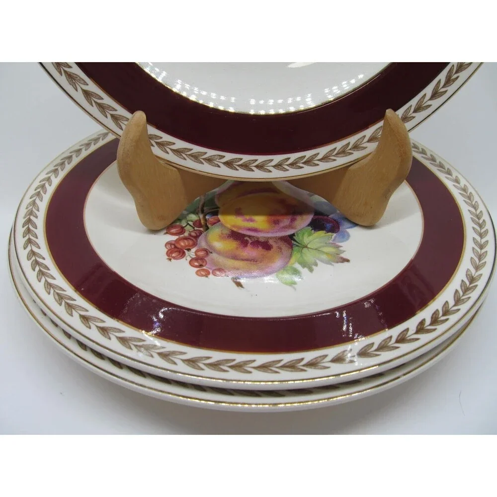 Ducal Ware England Set Of 3 Decorative 8 3/4